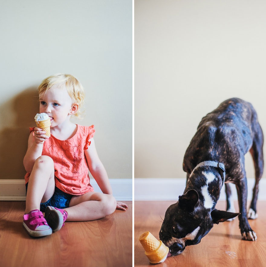 ソフトクリームをペロペロ舐める娘と愛犬